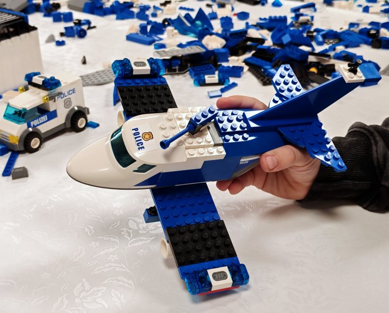 foto Lupiči a poliši v Artu 15058