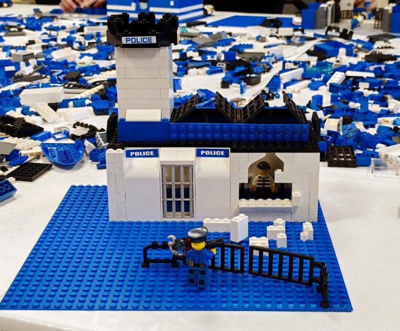 foto Lupiči a poliši v Artu 15067