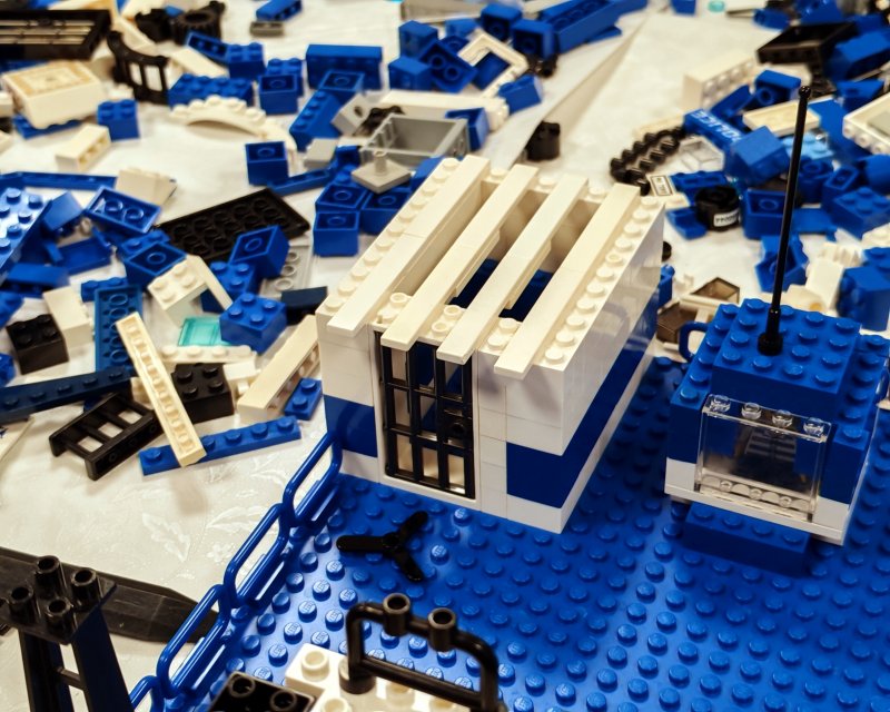 foto Lupiči a poliši v Artu 15071