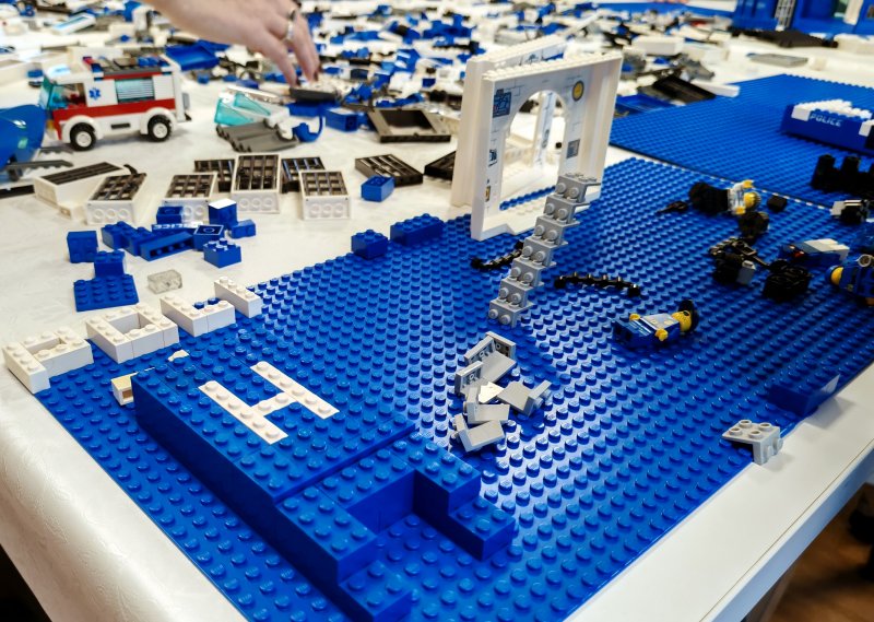 foto Lupiči a poliši v Artu 15072