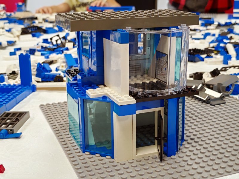 foto Lupiči a poliši v Artu 15075