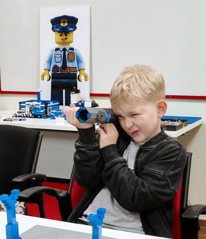 foto Lupiči a poliši v Artu 15088