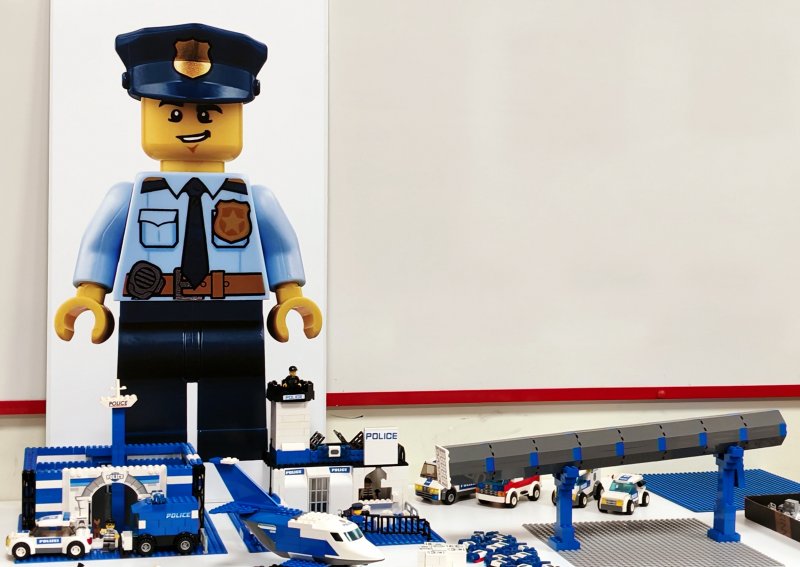 foto Lupiči a poliši v Artu 15094