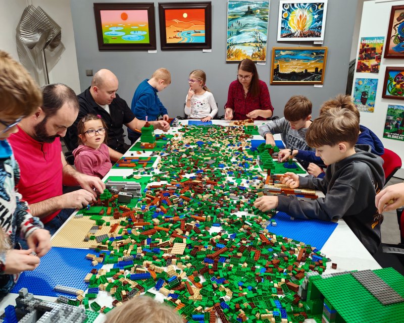 foto KOSTKY MEZI OBRAZY VII. Minecraft + Svítící ohniváci 15647