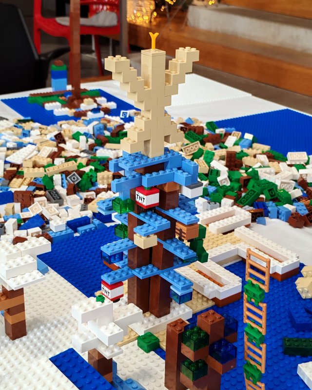 foto KOSTKY MEZI OBRAZY VII. Minecraft + Svítící ohniváci 15679