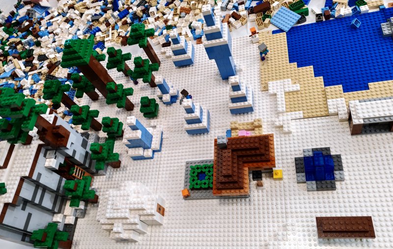 foto KOSTKY MEZI OBRAZY VII. Minecraft + Svítící ohniváci 15683