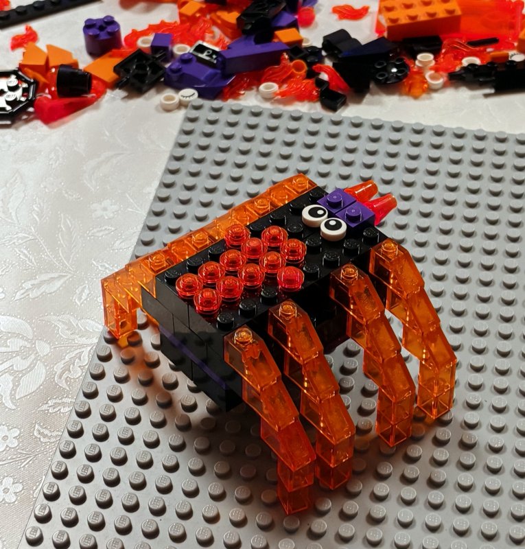 foto KOSTKY MEZI OBRAZY VII. Minecraft + Svítící ohniváci 15689