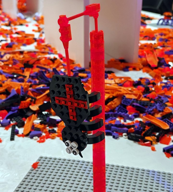 foto KOSTKY MEZI OBRAZY VII. Minecraft + Svítící ohniváci 15695