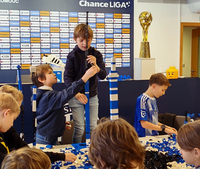 foto Kostkování MEZI FOTBALISTY 16159