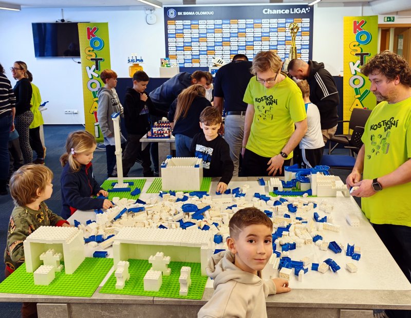 foto Kostkování MEZI FOTBALISTY 16165