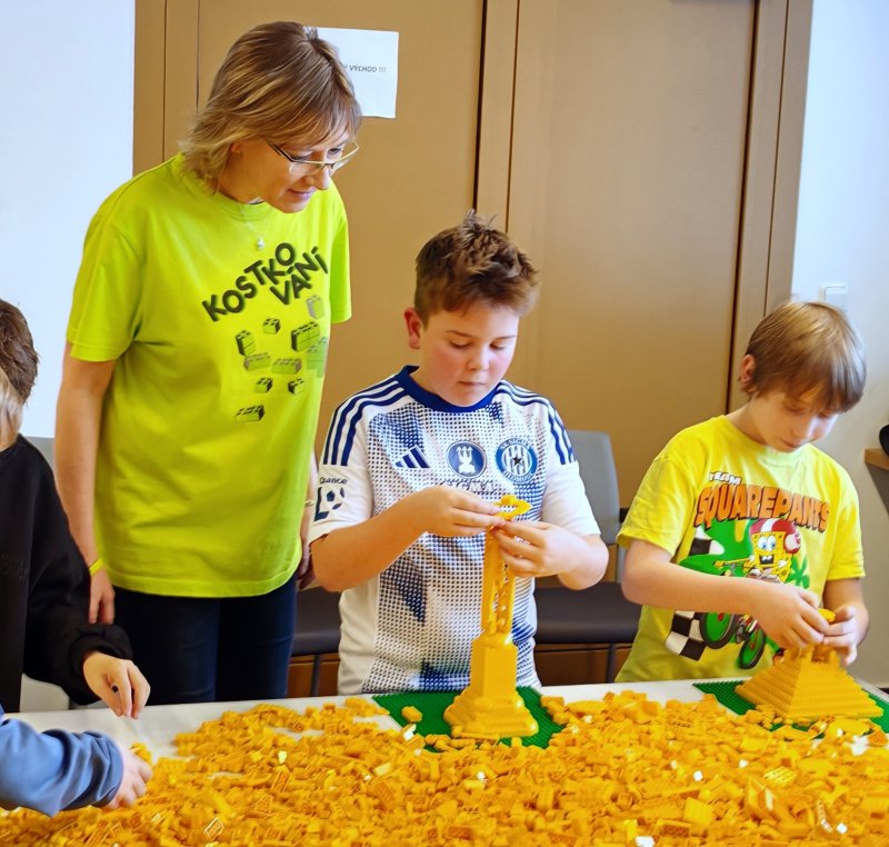 foto Kostkování MEZI FOTBALISTY 16179