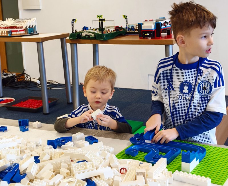 foto Kostkování MEZI FOTBALISTY 16186