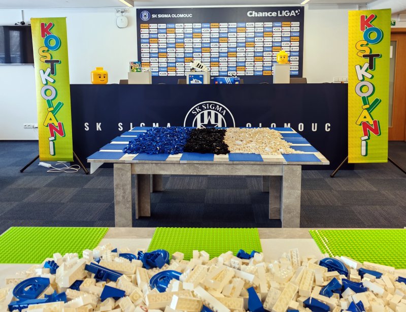 foto Kostkování MEZI FOTBALISTY 16190