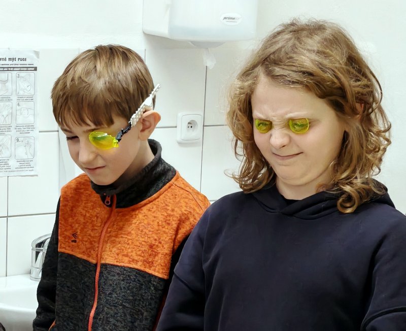 foto Svítí ale nepálí 16319