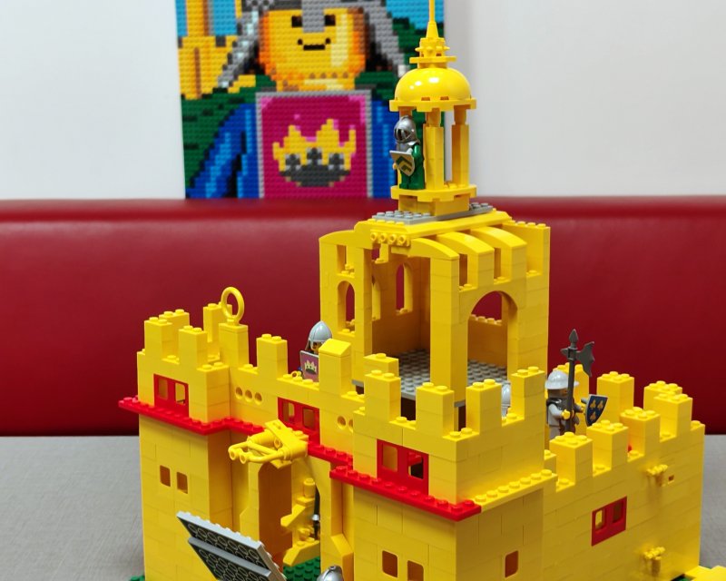 foto Žluté RETRO hrady 16350