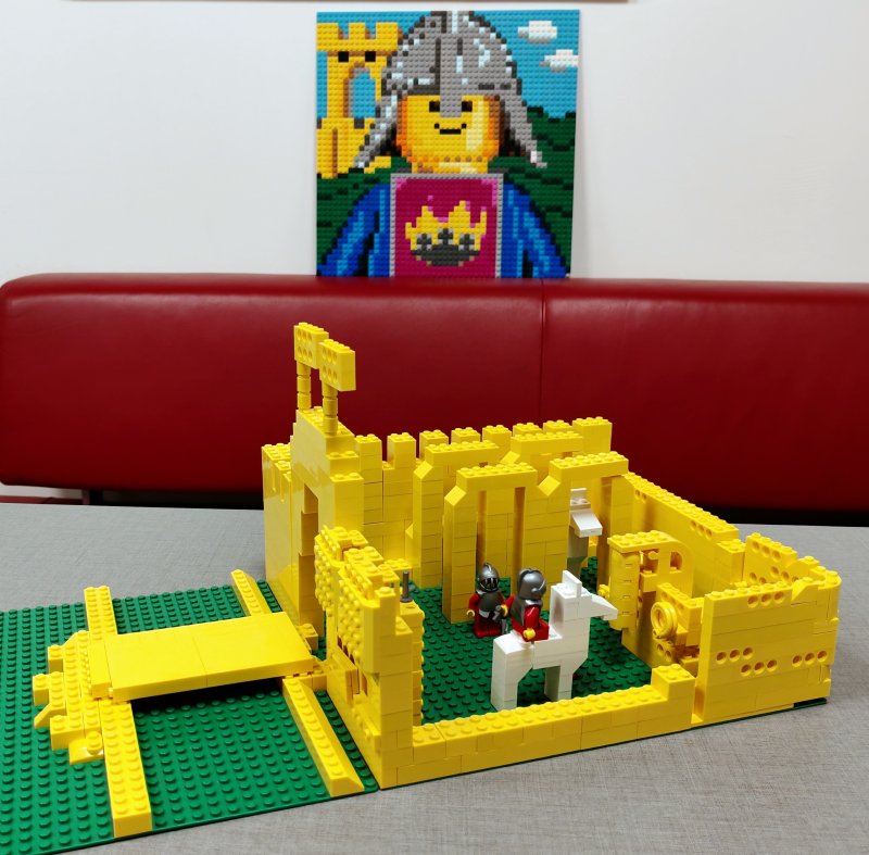 foto Žluté RETRO hrady 16355