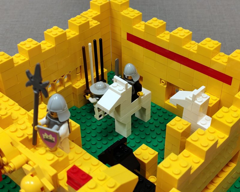 foto Žluté RETRO hrady 16359