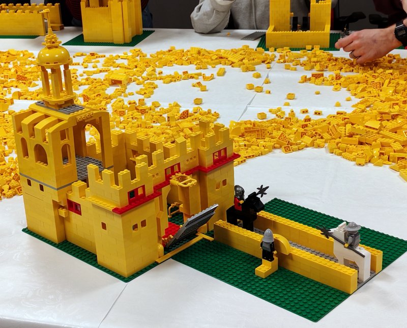 foto Žluté RETRO hrady 16364