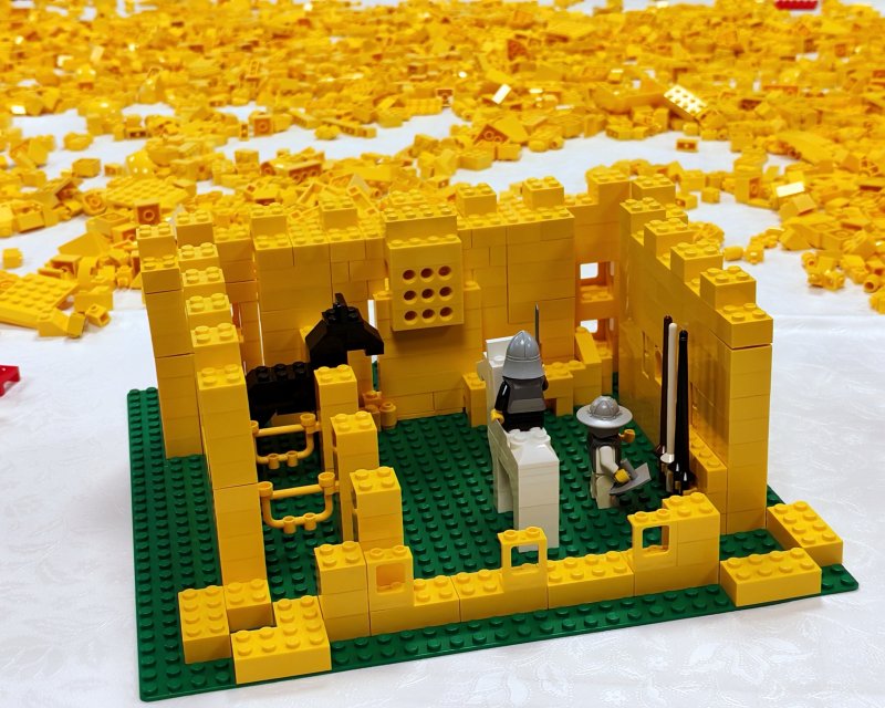 foto Žluté RETRO hrady 16366