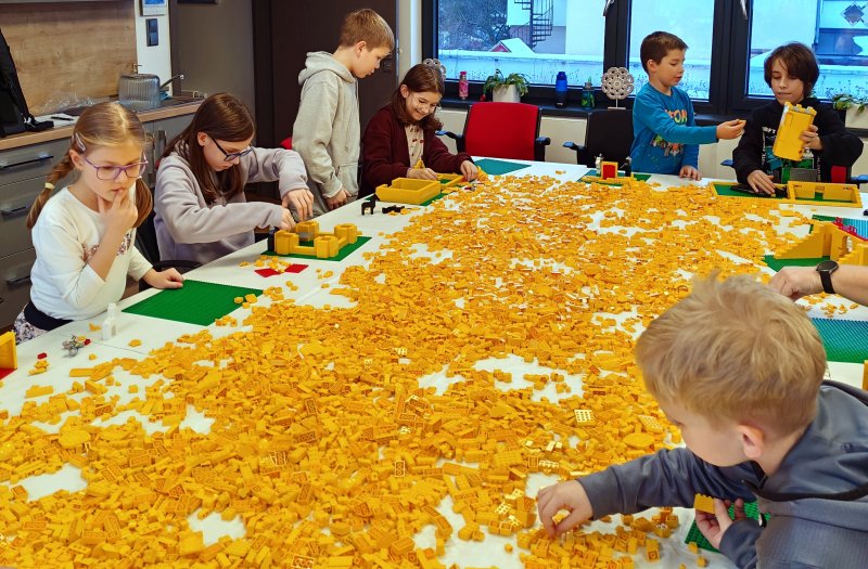 foto Žluté RETRO hrady 16378