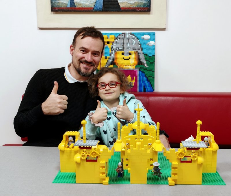 foto Žluté RETRO hrady 16381