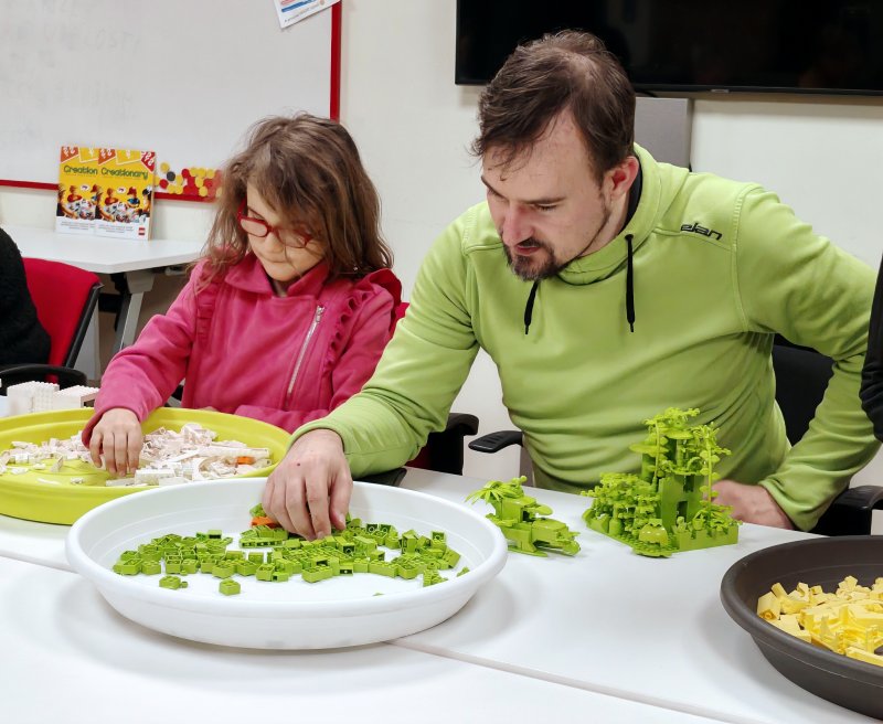 foto Modely jen z JEDNÉ BARVY 17012